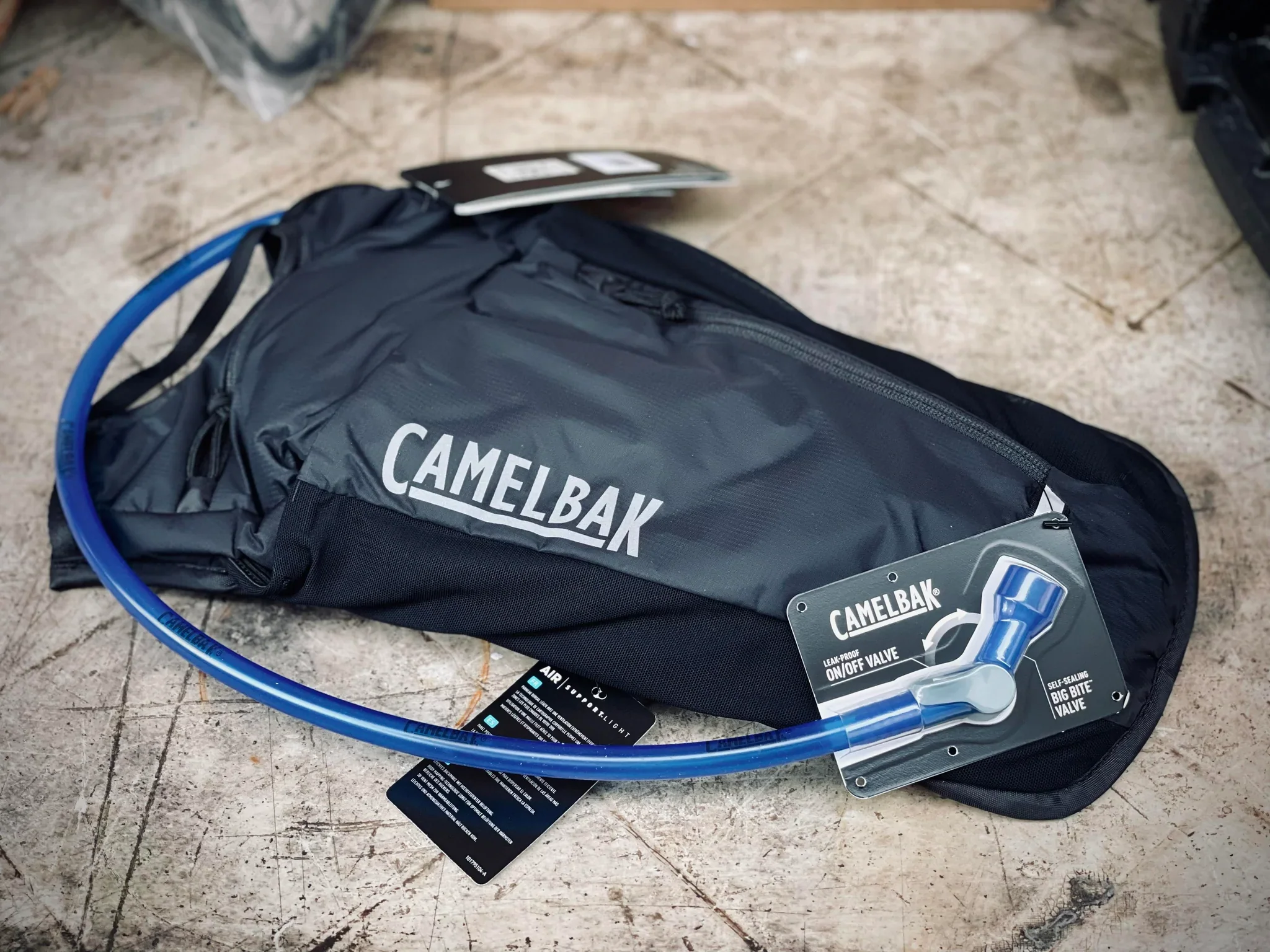 Mochila Camelbak Rogue™ Light 70 OZ - Imagen 6