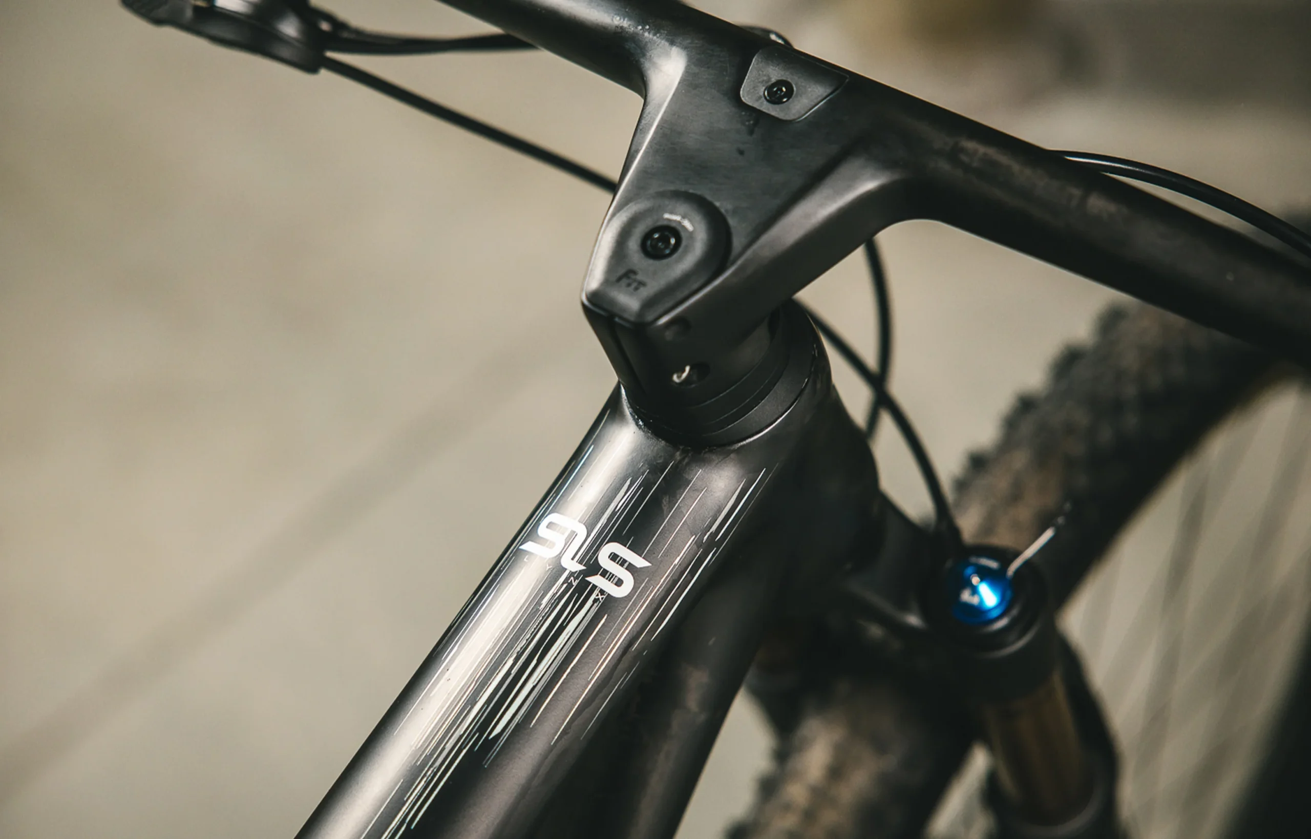 Bicicleta BH Lynx SLS 8.0 12V. (Negra-Roja) - Imagen 4